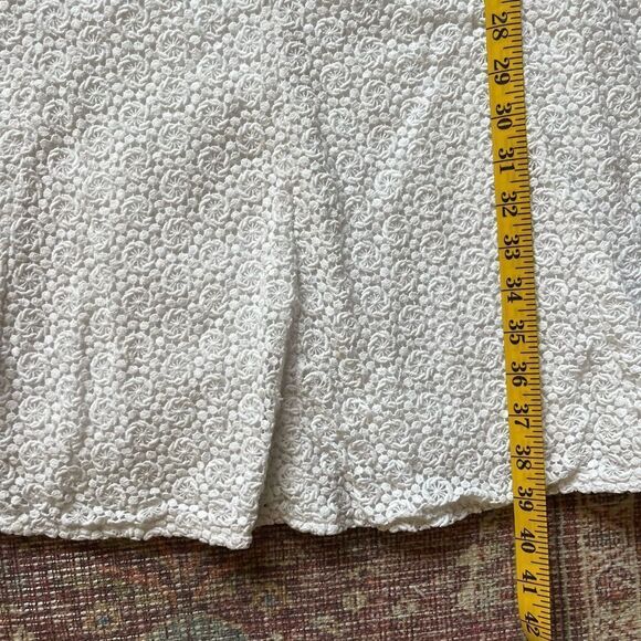 Lauren- Ralph Lauren Women’s White Dress size 8. V-Neck and Crocheted details. - Picture 5 of 10